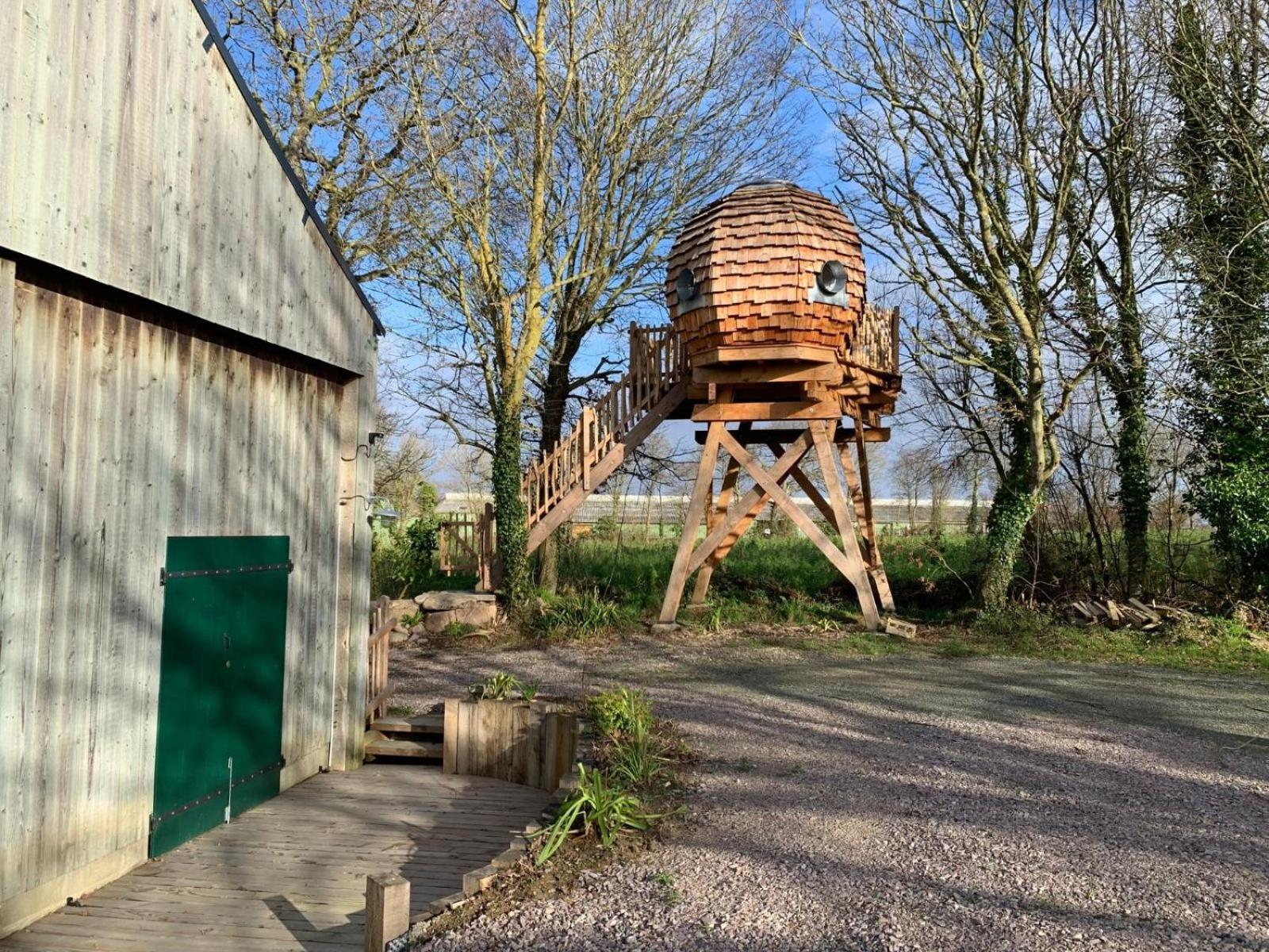 La Ville Es Renais - Ferme Et Maison D'Hotes Insolite แอร์คิ ภายนอก รูปภาพ