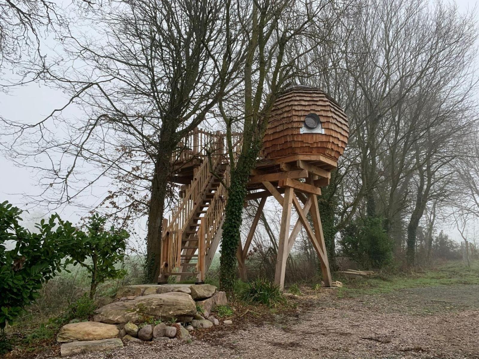 La Ville Es Renais - Ferme Et Maison D'Hotes Insolite แอร์คิ ภายนอก รูปภาพ