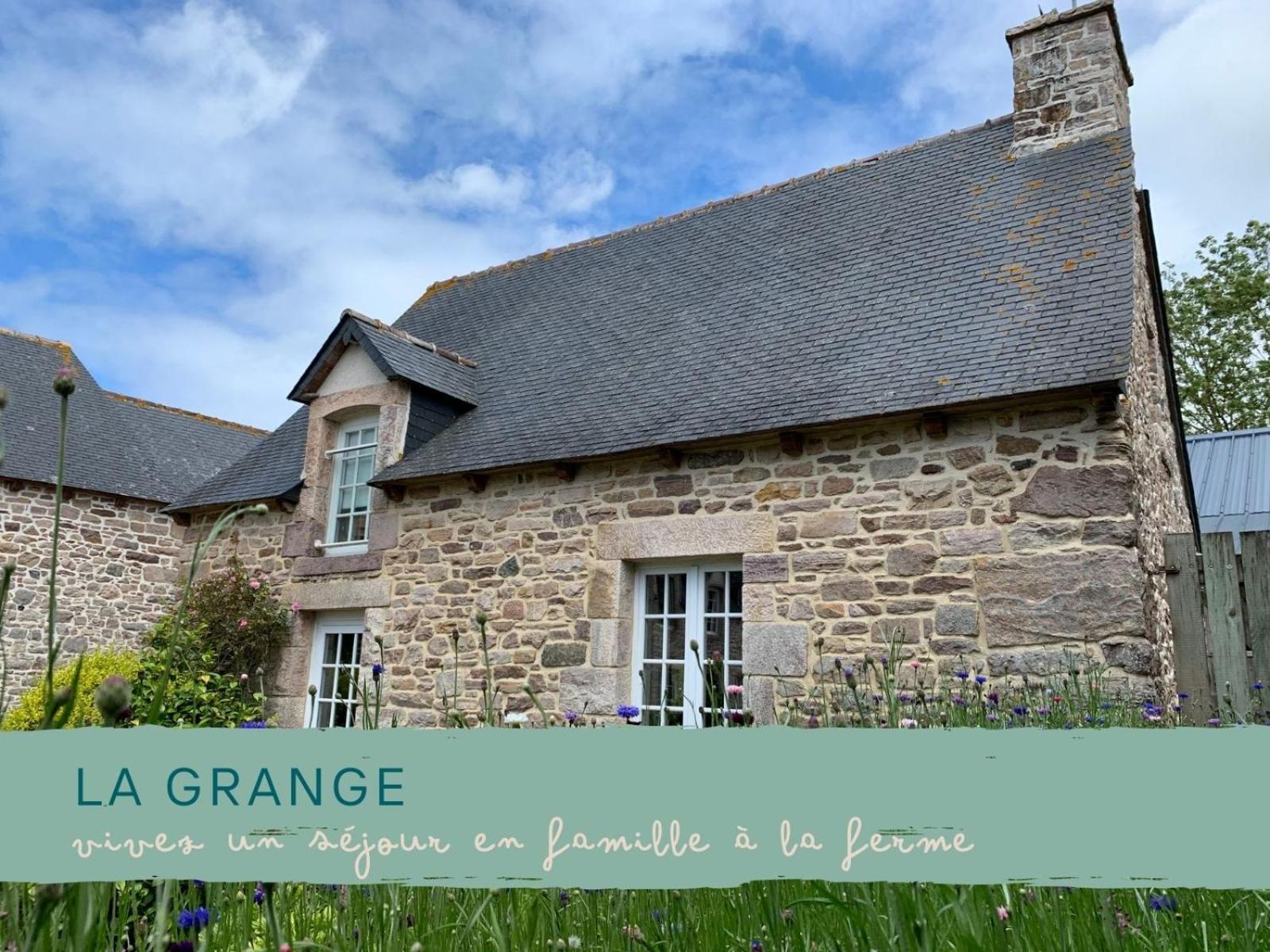 La Ville Es Renais - Ferme Et Maison D'Hotes Insolite แอร์คิ ภายนอก รูปภาพ
